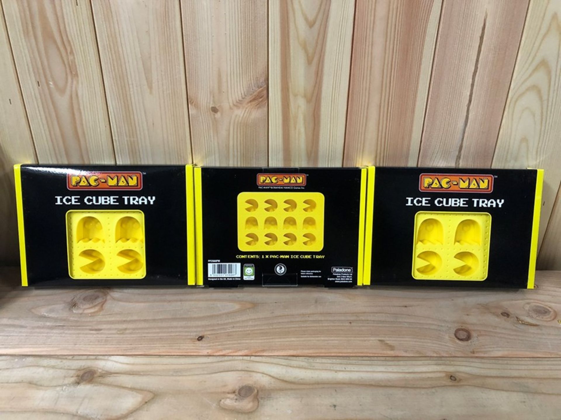 1 LOT TO CONTAIN 3 BOXED PAC-MAN ICE CUBE TRAYS (PUBLIC VIEWING AVAILABLE)