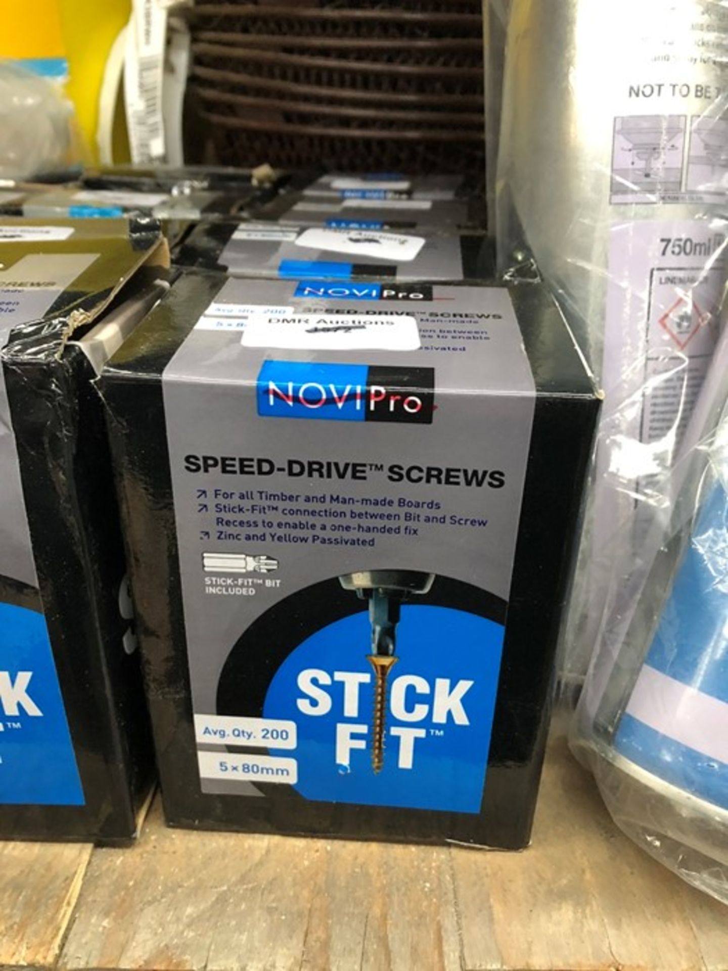 1 LOT TO CONTAIN 4 BOXES OF NOVIPRO SPEED-DRIVE SCREWS / AVG QTY PER BOX 200 / SIZE: 5 X 80MM (