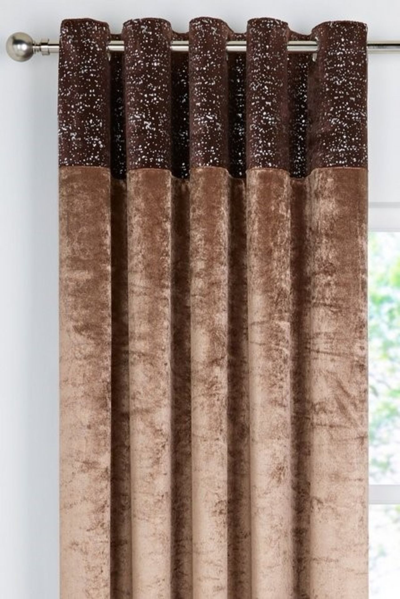 1 AS NEW BAGGED VELVET SPLASH TOP BORDER EYELET CURTAINS IN COFFEE / SIZE: 66 X 90" / RRP £49.99 ( - Image 2 of 2