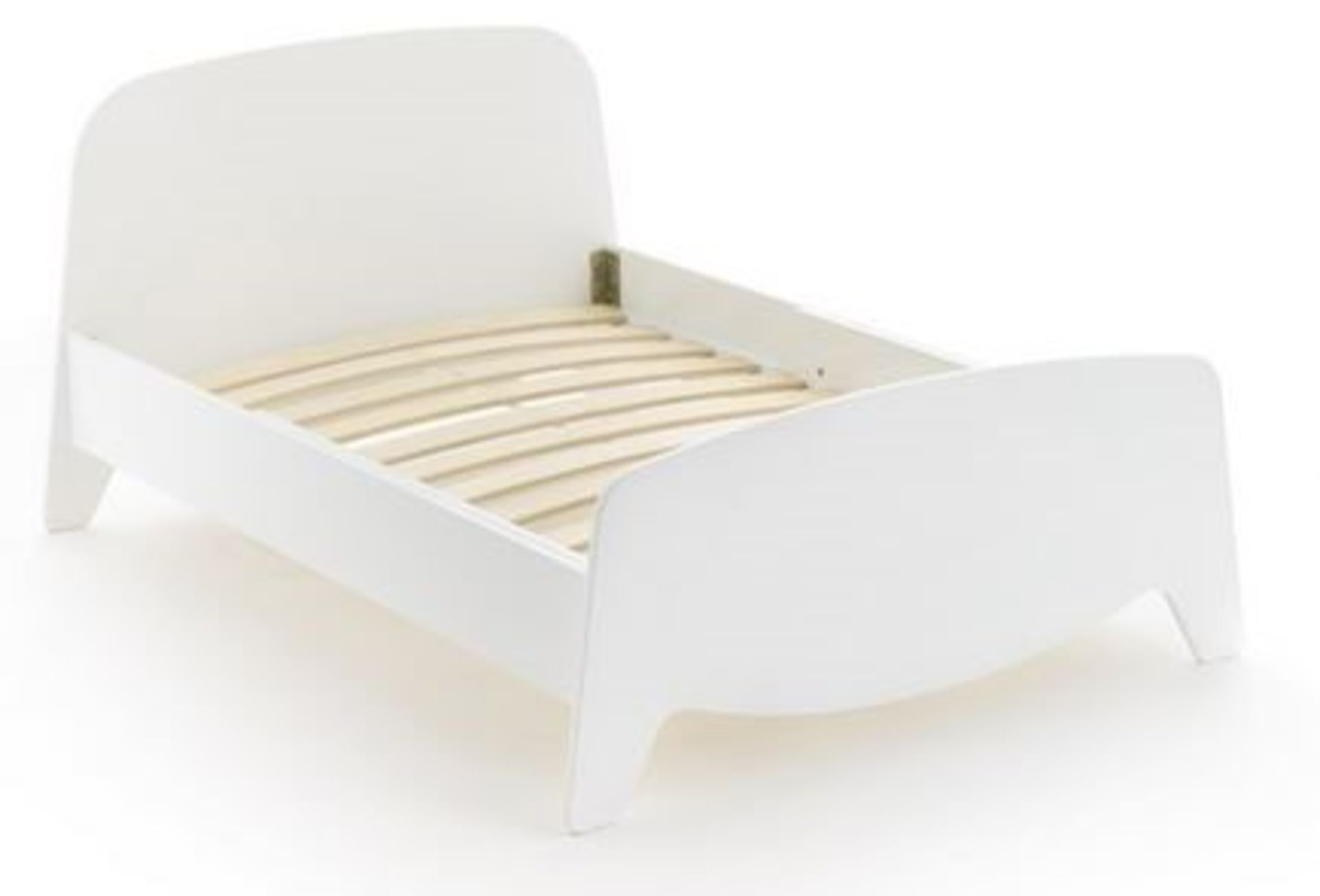 1 GRADE B BOXED DESIGNER BERLINGOT BABY BED IN WHITE / RRP £295.00 (PUBLIC VIEWING AVAILABLE)