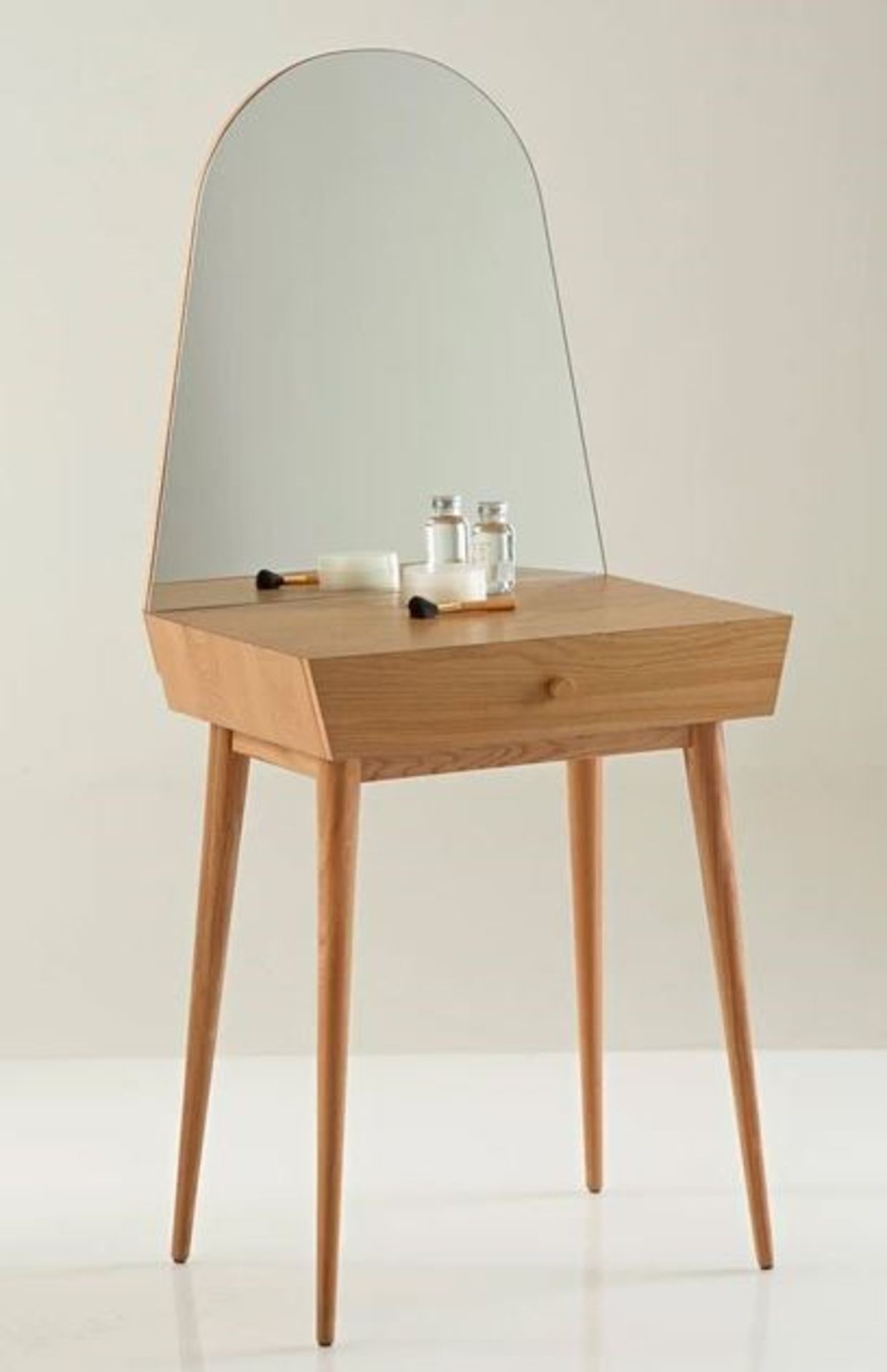 1 GRADE B BOXED DESIGNER CLAIROY 1 DRAWER SCANDI-STYLE DRESSING TABLE IN OAK / RRP £165.00 (PUBLIC