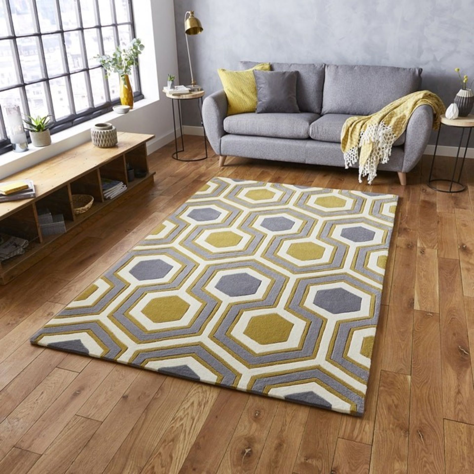 1 GRADE A BAGGED DESIGNER BERIC HEXAGON GEOMETRIC RUG IN GREY/YELLOW / 120 X 170CM / RRP £159.00 (