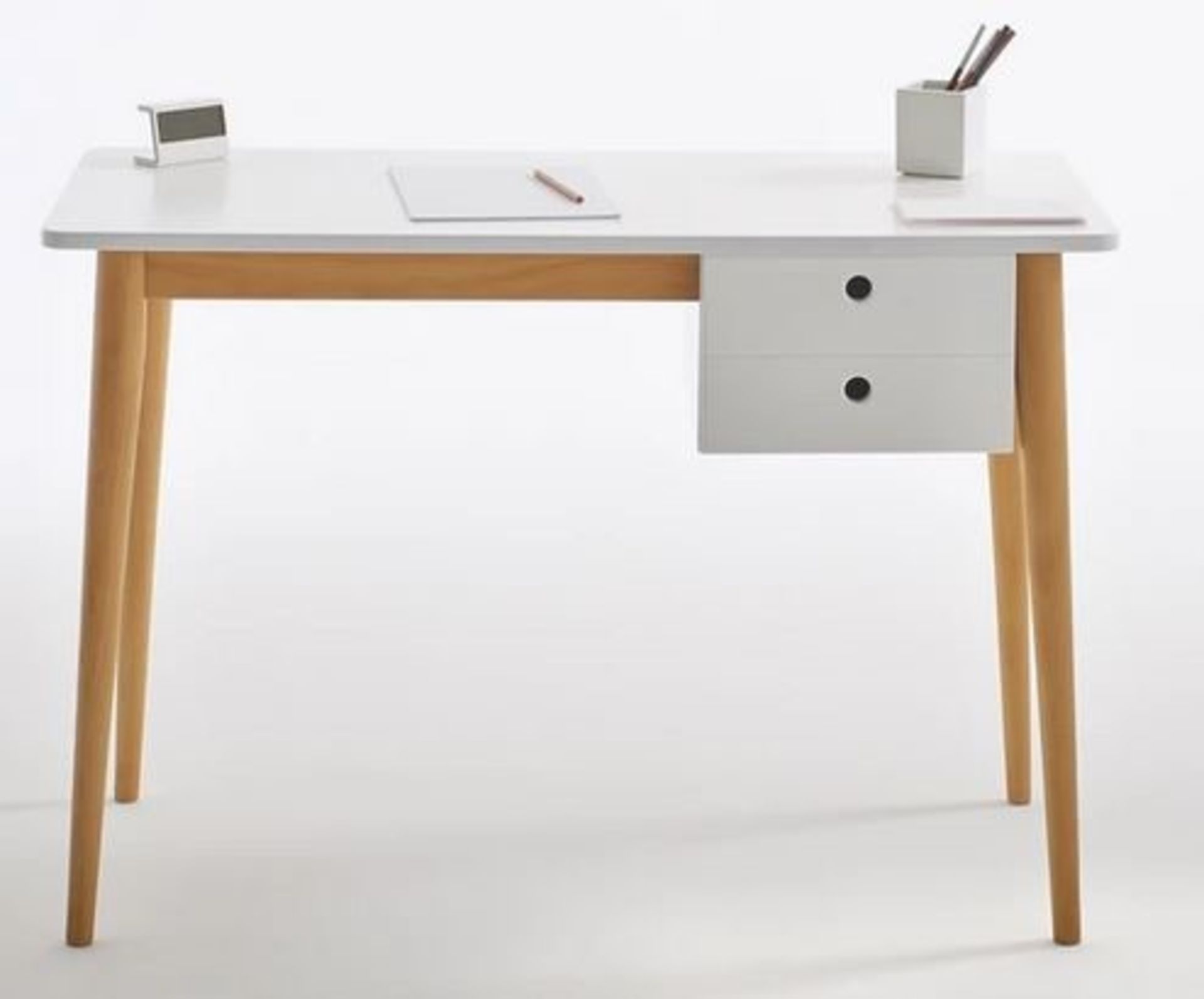 1 GRADE B BOXED DESIGNER JIMI SCANDI STYLE CHILD'S DESK IN WHITE / RRP £199.00 (PUBLIC VIEWING