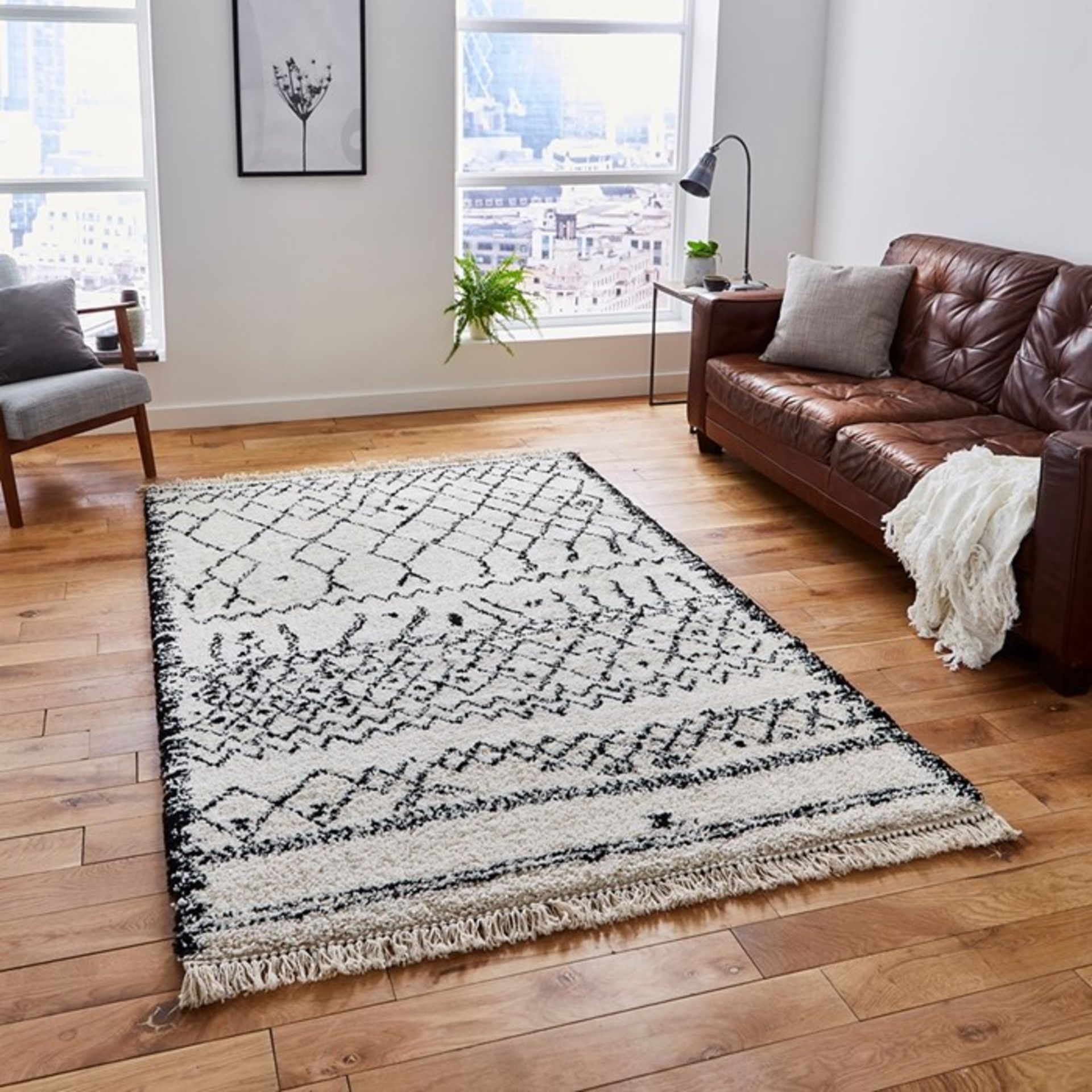 1 GRADE A BAGGED DESIGNER BOHO MOROCCAN RUG IN CREAM/BLACK / 200 X 290CM / RRP £139.00 (PUBLIC