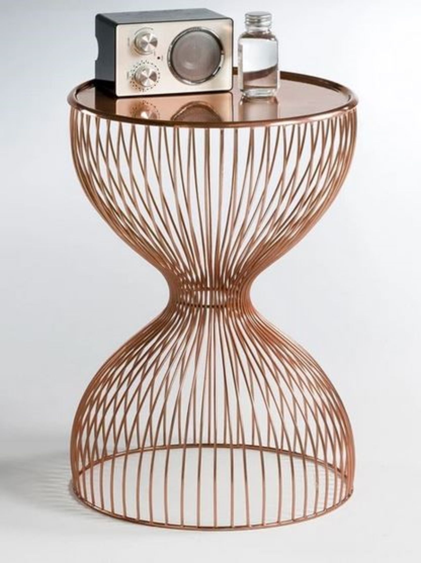 1 GRADE A BOXED DESIGNER JANIK WIRE CAGE BEDSIDE TABLE IN COPPER / RRP £99.00 (PUBLIC VIEWING