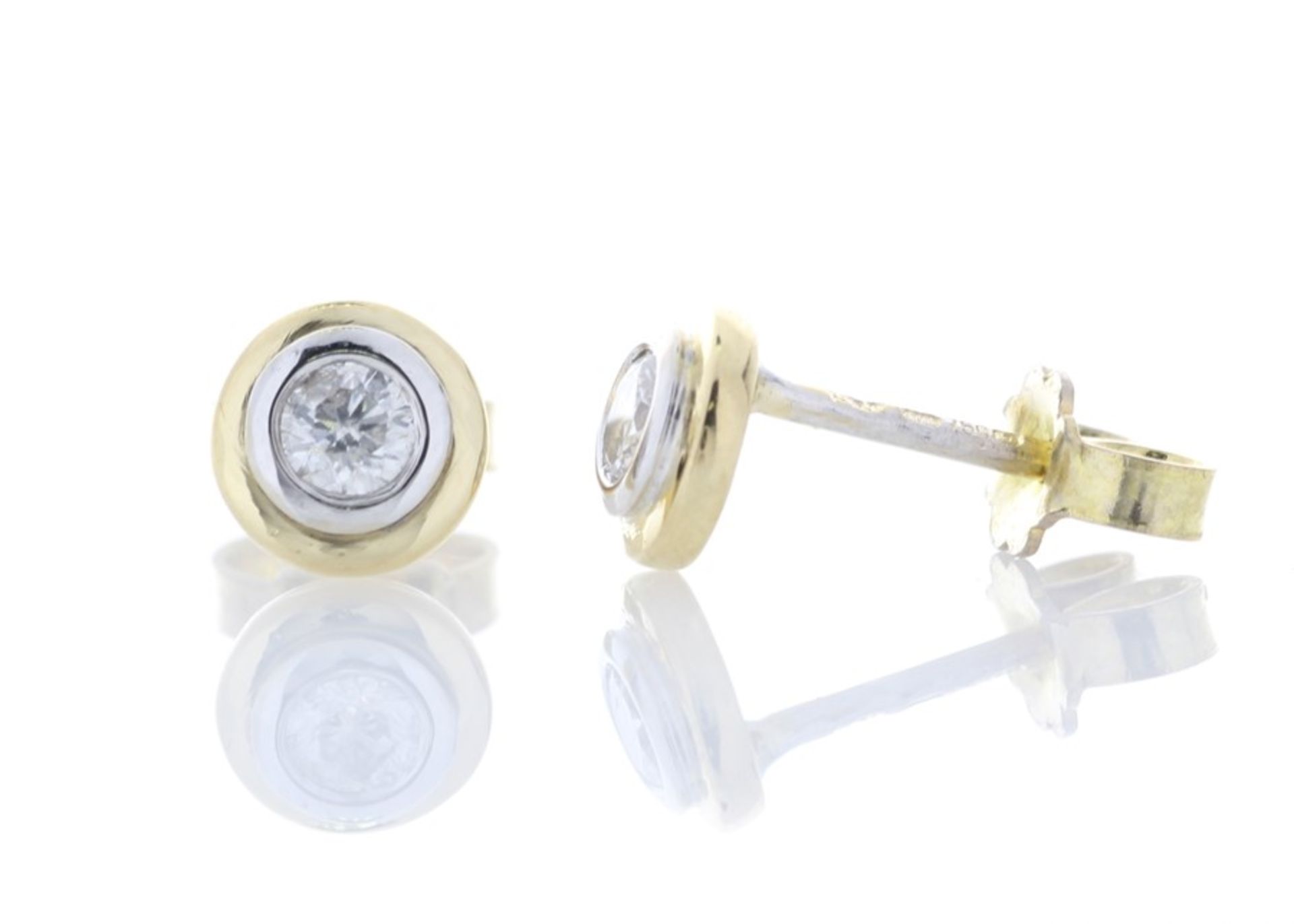 Valued by GIE £5,450.00 - 18ct Yellow Gold Single Stone Rub Over Set Diamond Earring 0.26 Carats - - Image 2 of 3