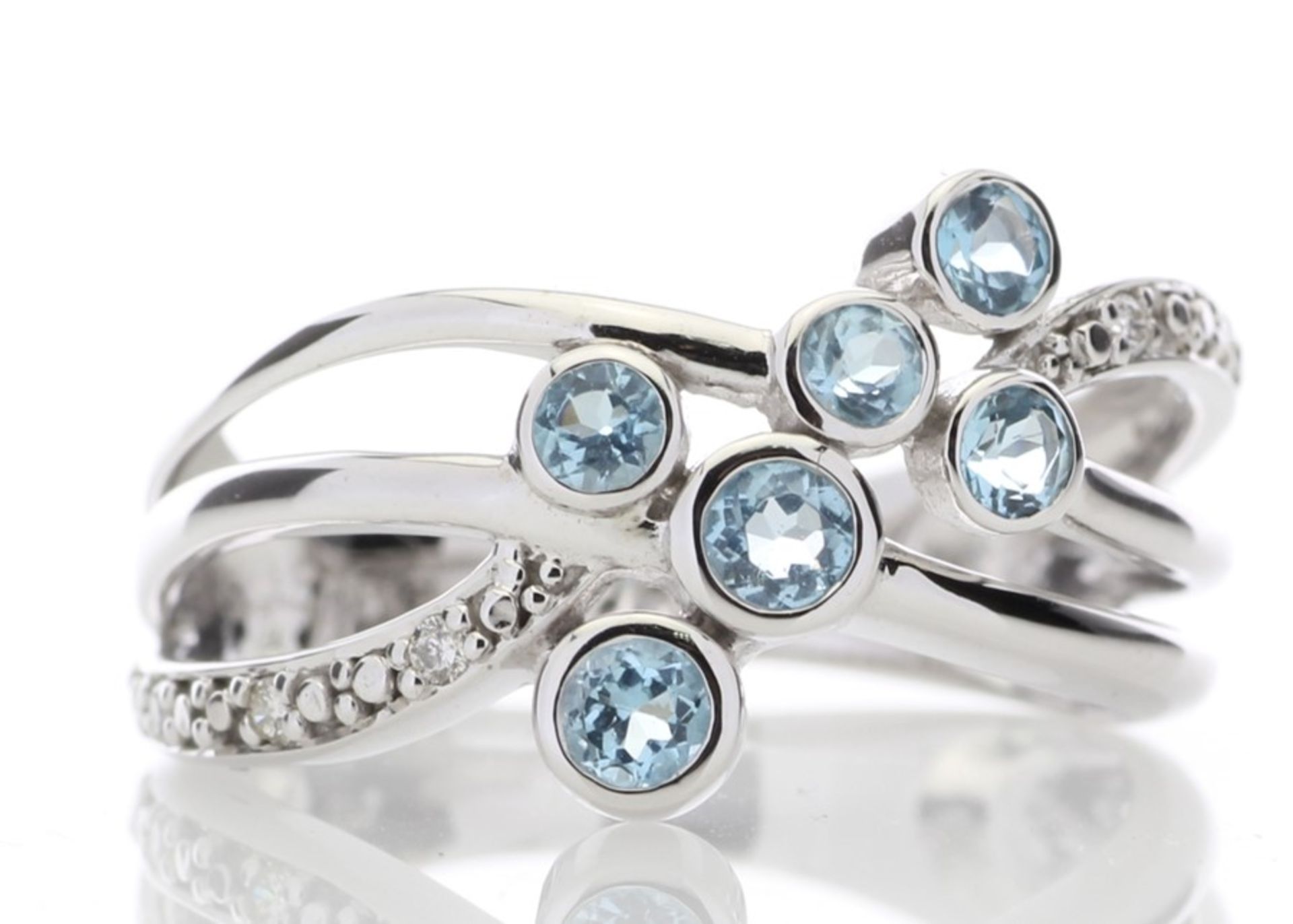 Valued by GIE £905.00 - 9ct White Gold Fancy Cluster Diamond Blue Topaz Ring 0.10 Carats - 8180046L, - Image 4 of 6