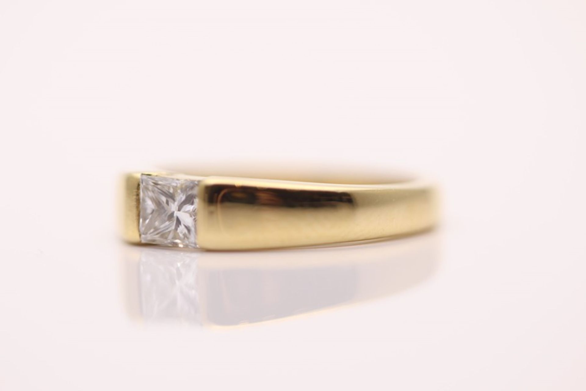 18CT YELLOW GOLD LADIES DIAMOND RING - Image 2 of 4