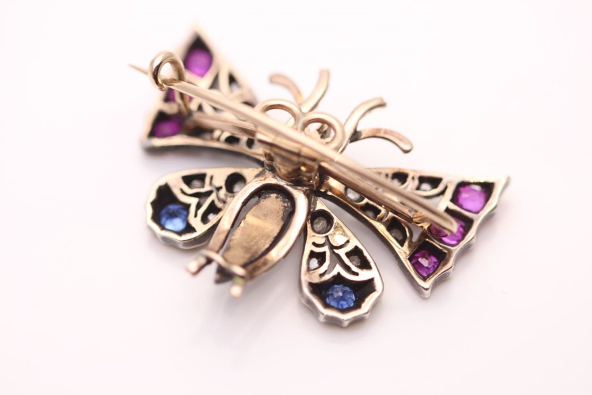 YELLOW GOLD DIAMOND AND GEM VINTAGE BROOCH - Image 3 of 4