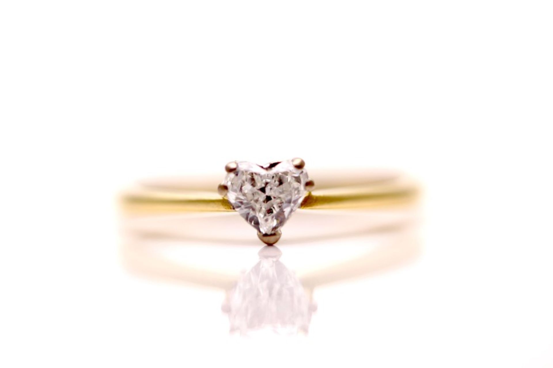 18CT YELLOW GOLD LADIES HEART SHAPED RING