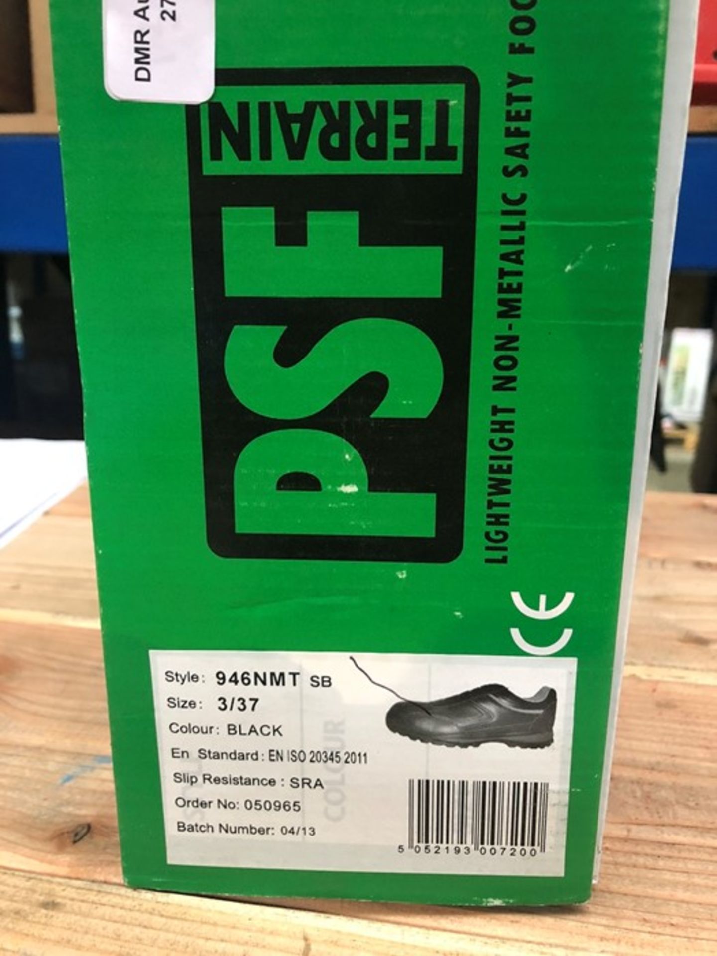 1 LOT TO CONTAIN 5 BOXED PAIRS OF LIGHTWEIGHT NON-METALLIC SAFETY FOOTWEAR IN BLACK / SIZE: 3 UK (
