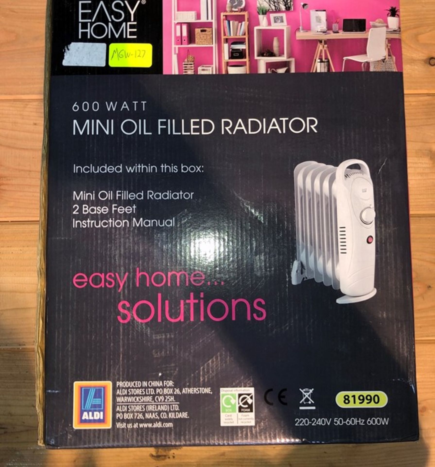 1 BOXED EASY HOME MINI OIL FILLED RADIATOR / RRP £22.99 (PUBLIC VIEWING AVAILABLE)