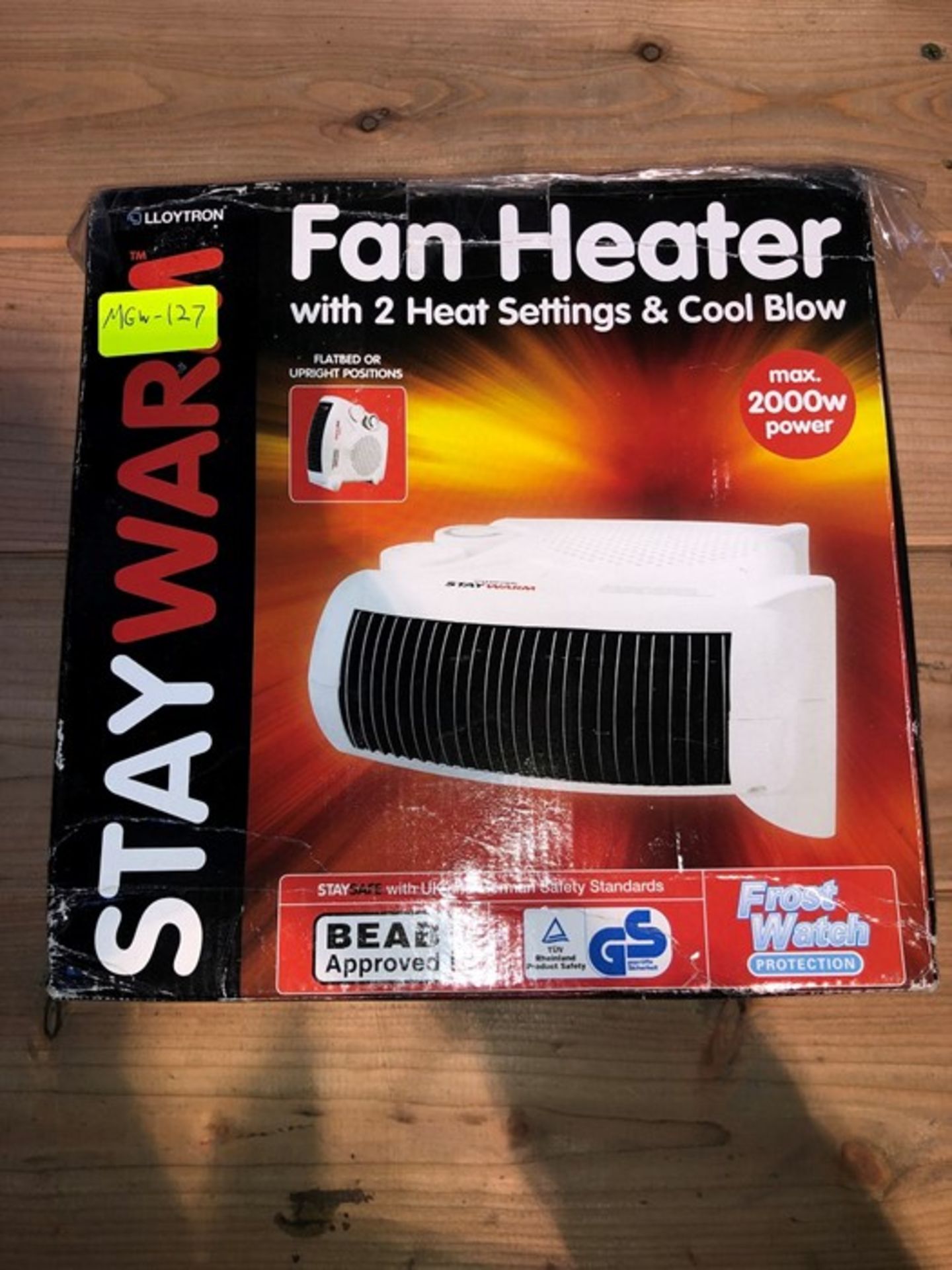 1 BOXED LLOYTRON 2000W FAN HEATER / RRP £12.99 (PUBLIC VIEWING AVAILABLE)