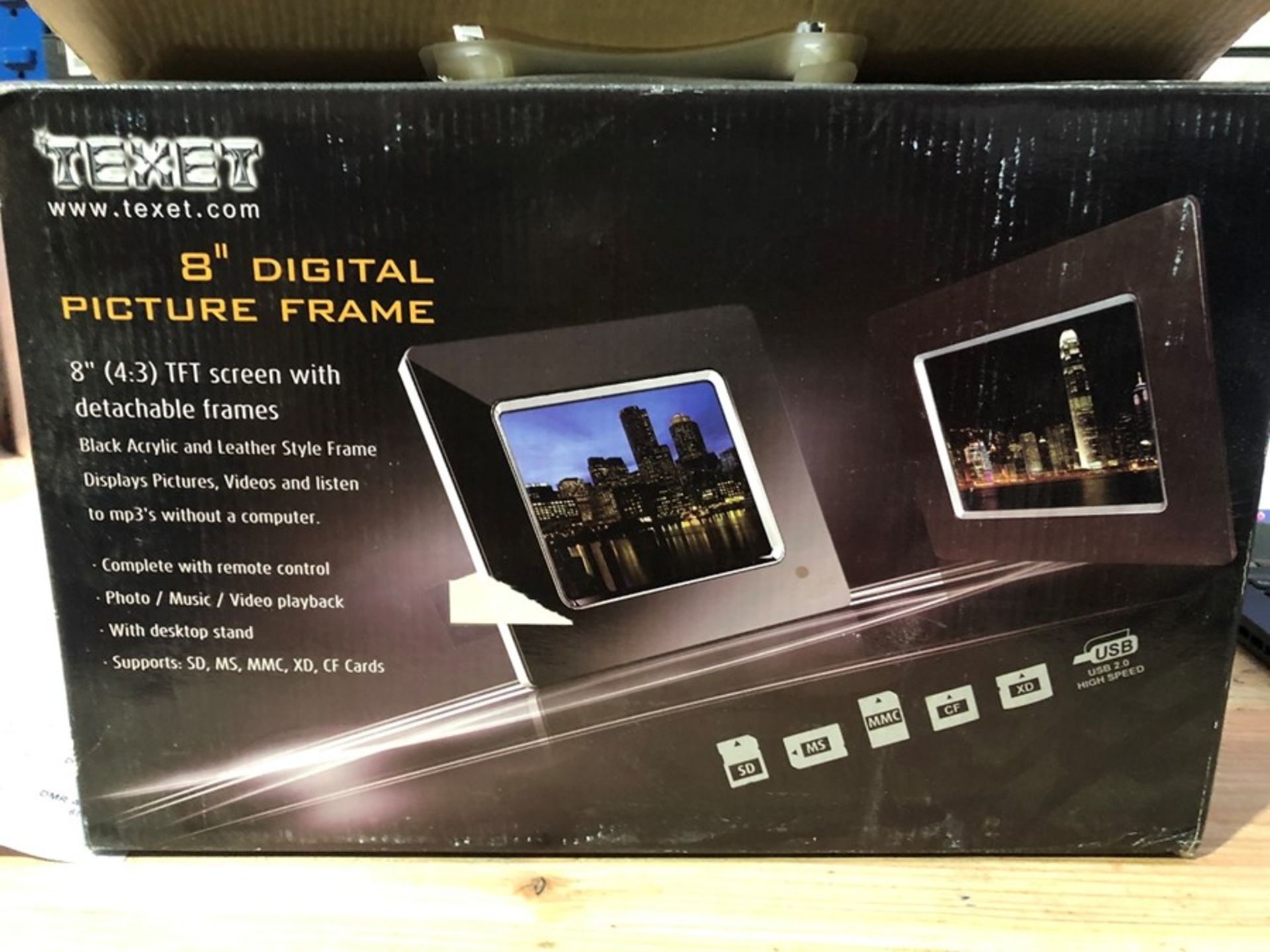 1 BOXED TEXET 8" DIGITAL PICTURE FRAME IN BLACK / RRP £29.99 (PUBLIC VIEWING AVAILABLE)