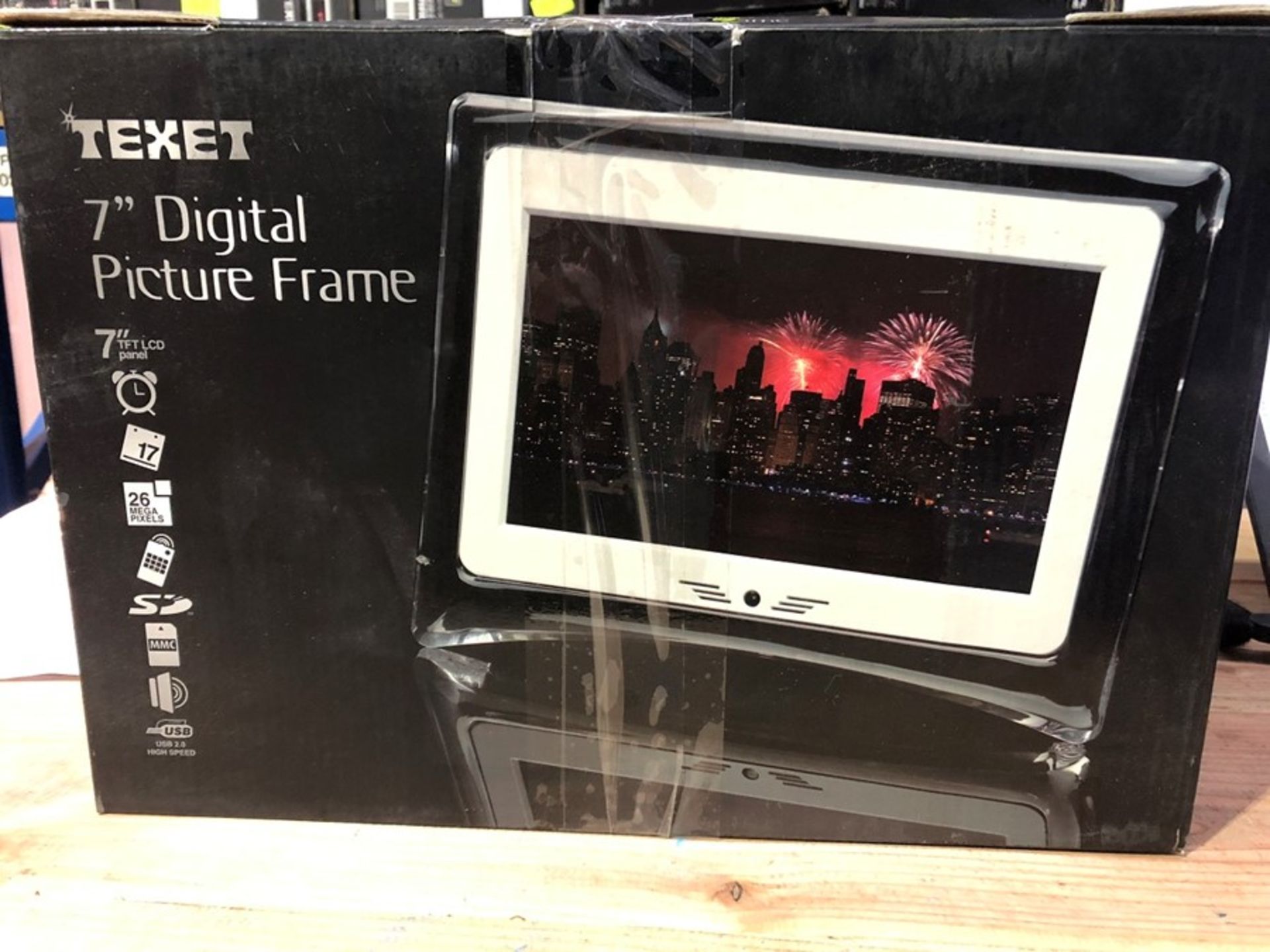 1 LOT TO CONTAIN 4 BOXED TEXET 7" DIGITAL PICTURE FRAMES IN WHITE / RRP £119.96 (PUBLIC VIEWING