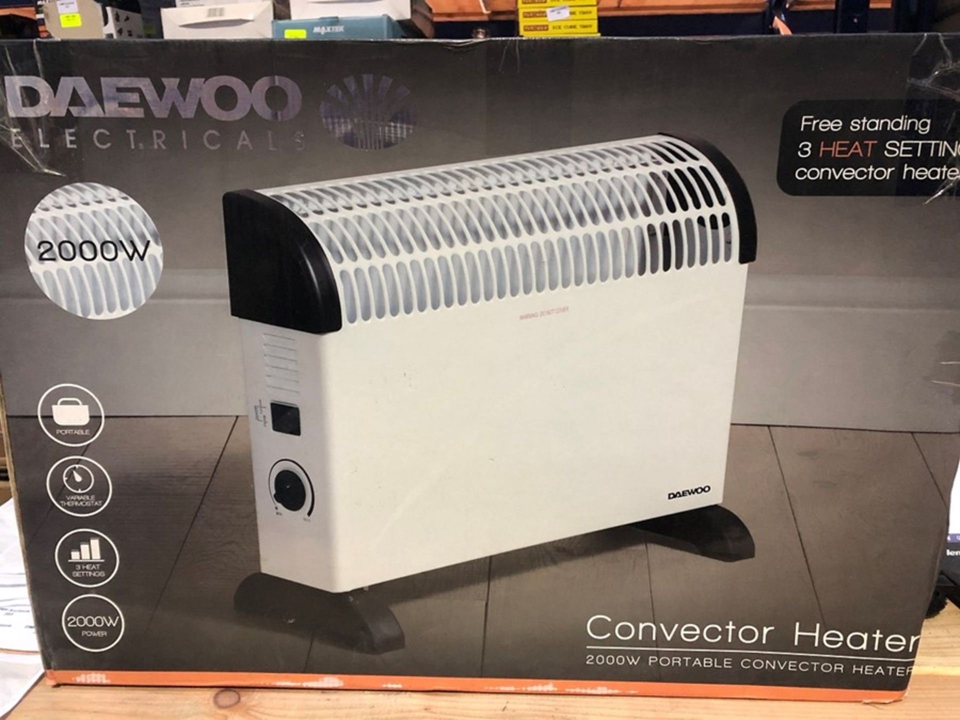 1 BOXED DAEWOO ELECTRICALS 2000W CONVECTOR HEATER / RRP £19.99 (PUBLIC VIEWING AVAILABLE)