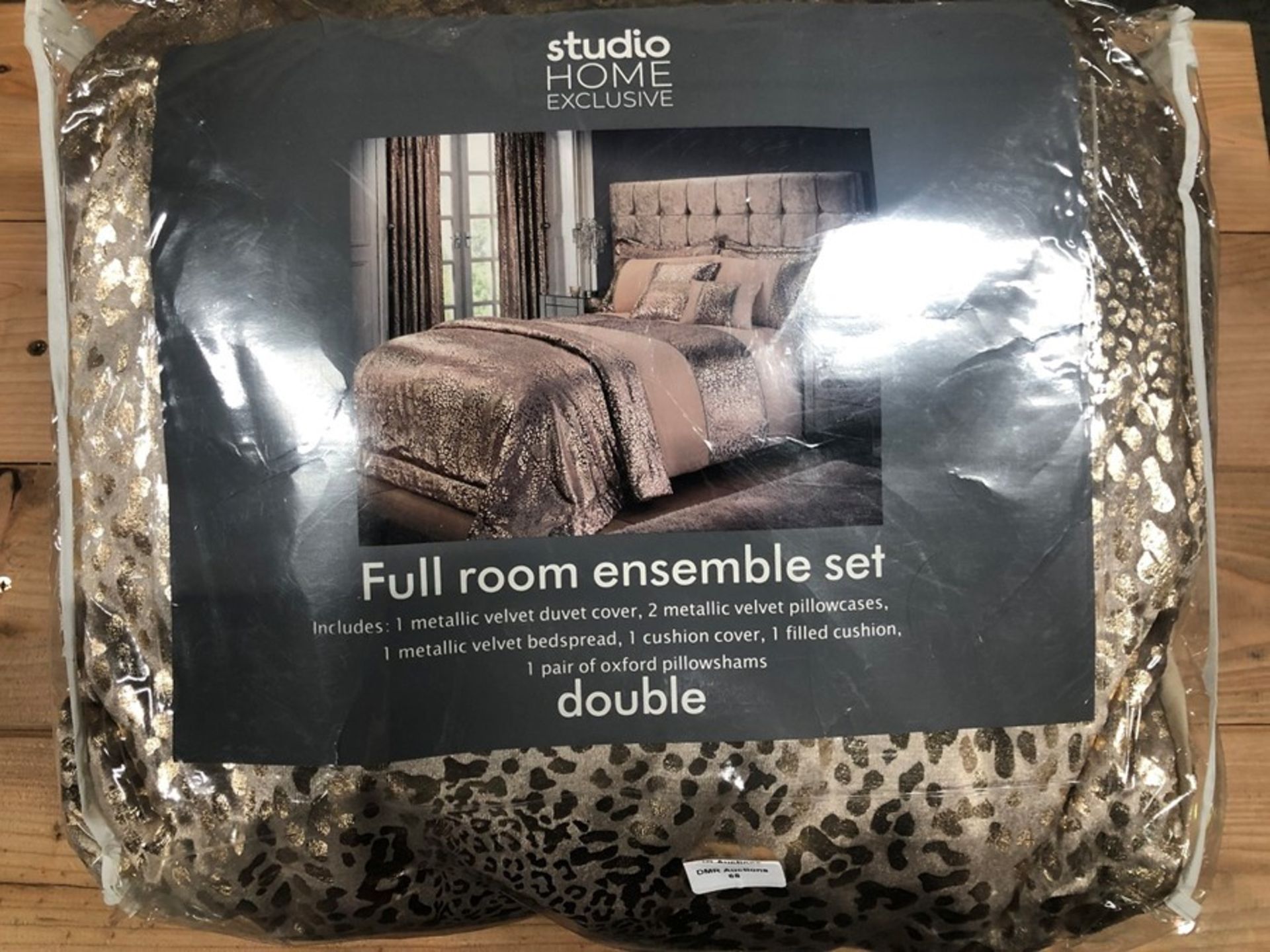 1 BAGGED FULL ROOM ENSEMBLE SET DOUBLE IN METALLIC LEOPARD PRINT/GOLD / SIZE: DOUBLE / RRP £134.