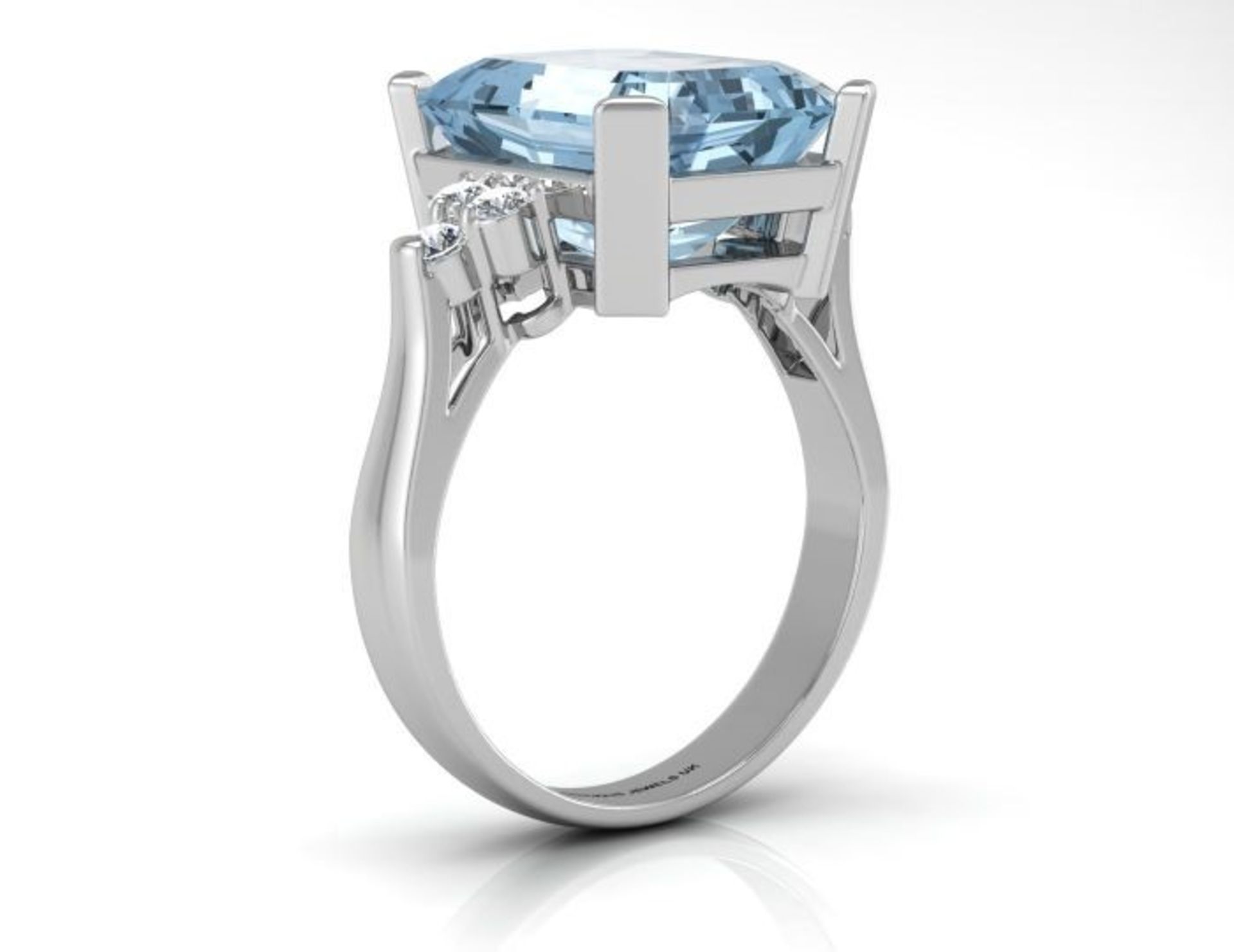 9ct White Gold Diamond And Blue Topaz Ring 0.18 - Image 2 of 5