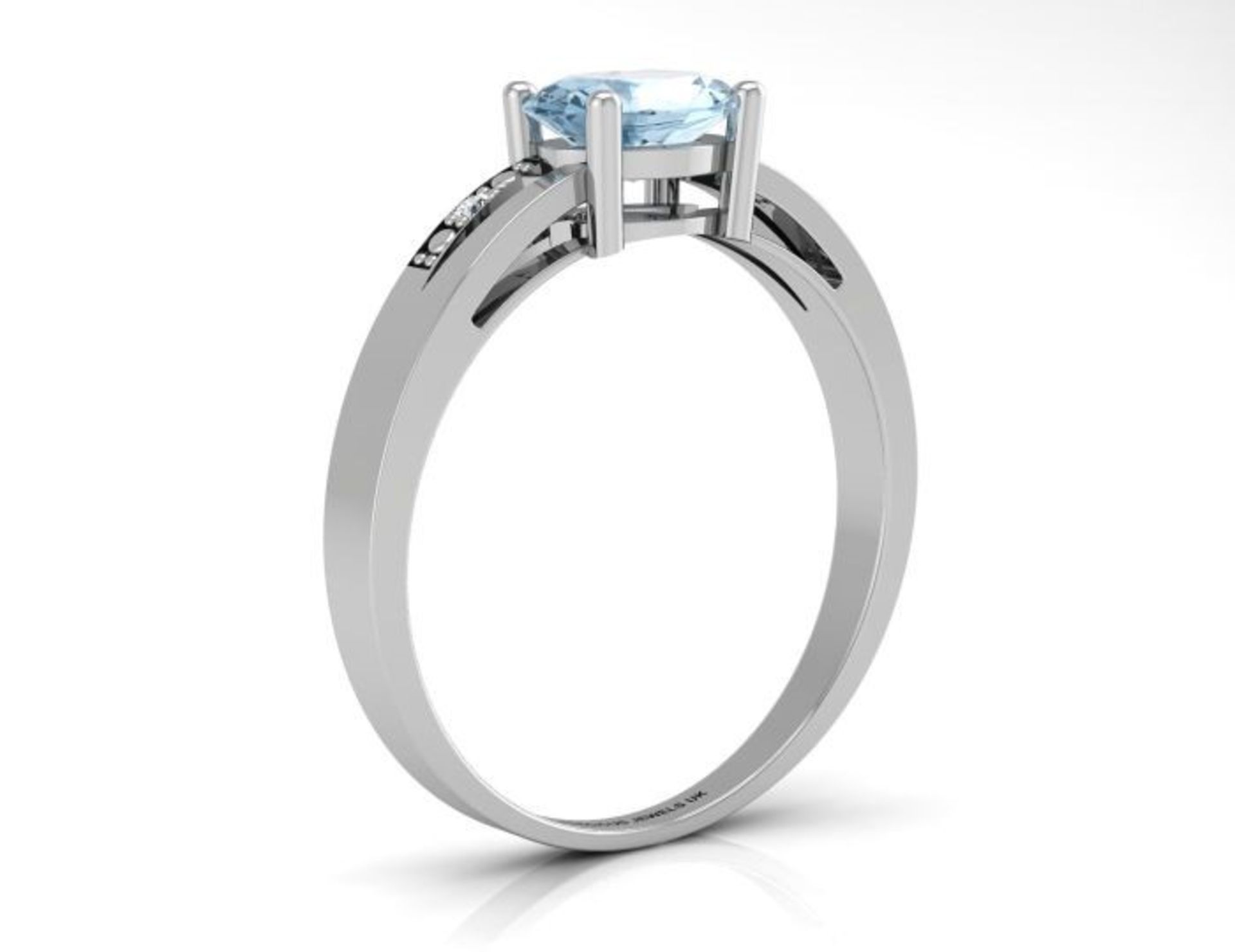 9ct White Gold Diamond And Blue Topaz Ring 0.01 - Image 2 of 5