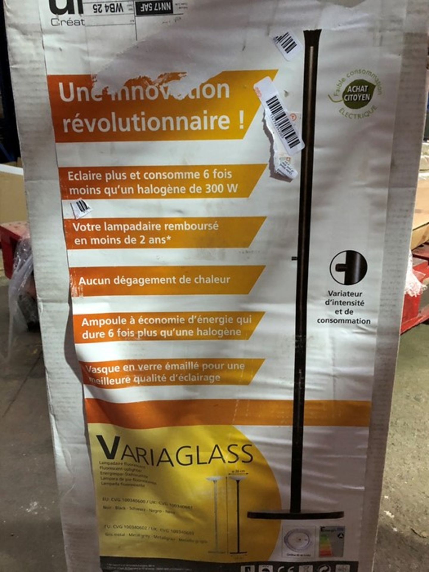 1 BOXED VARIA GLASS LIGHT (PUBLIC VIEWING AVAILABLE)