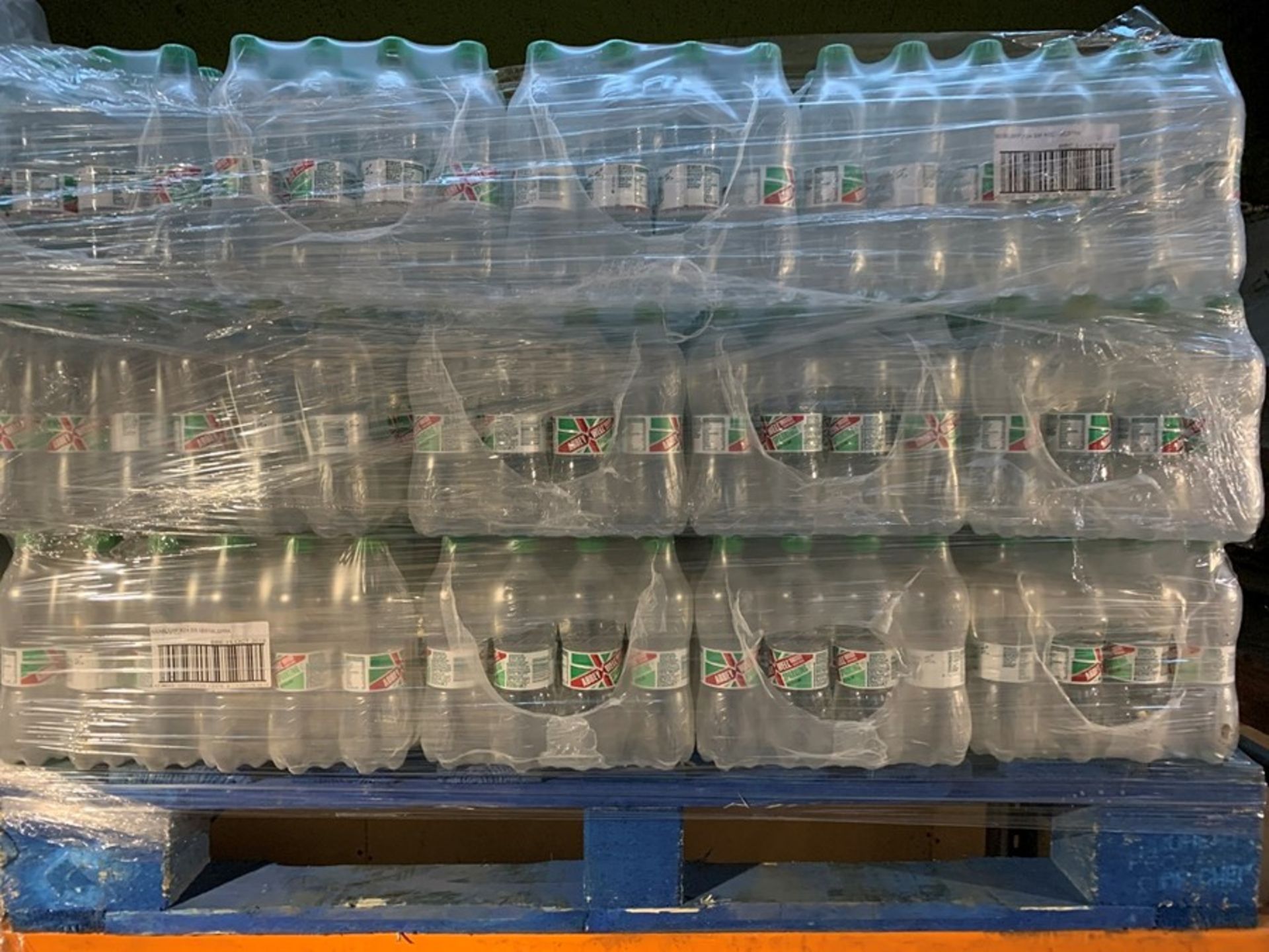 1 LOT TO CONTAIN 36 LARGE PACKS OF ABBEY WELL SPARKLING WATER / 24 BOTTLES PER PACK / BEST BEFORE: