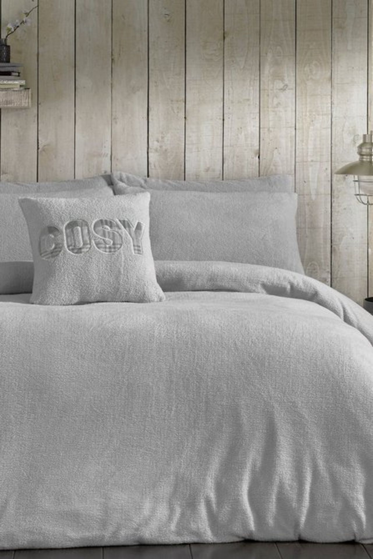 1 BAGGED COSY TEDDY FITTED SHEET IN SILVER GREY / SIZE: SINGLE / RRP £26.99 (PUBLIC VIEWING