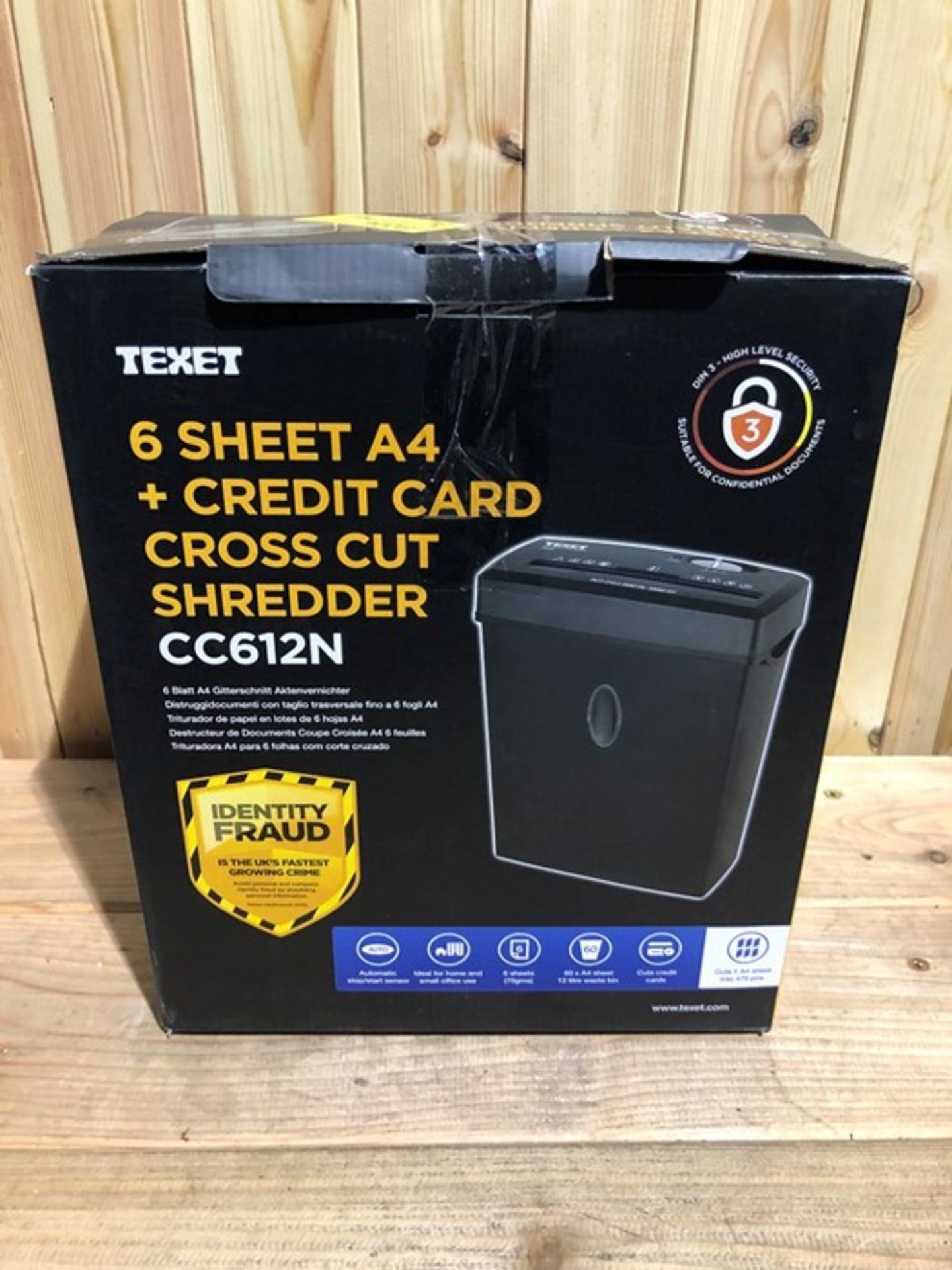 1 BOXED TEXET 6 SHEET A4 AND CREDIT CARD STRIP CUT SHREDDER PS-SC1 / RRP £15.00 / BL-9653 (PUBLIC