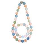 AQUAMARIN-QUARZ-SETZeitloses, aus Collier und Bracelet gebildetes Set. Das Collier arrangiert aus 29