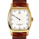 PATEK PHILIPPEGentleman's wristwatch "Tonneau jubilaire", limited edition.Manufacturer/Manufaktur: