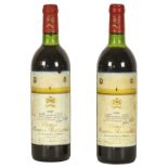 CHÂTEAU MOUTON ROTHSCHILDPauillac, Premier Grand Cru Classé, 1983.2 Flaschen.2xBN.Etiketten etwas