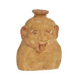VASERhodos, 6. Jh. v. Chr.Anthropomorphes Gefäss in Gestalt einer Gorgo-Büste.Terrakotta, Reste