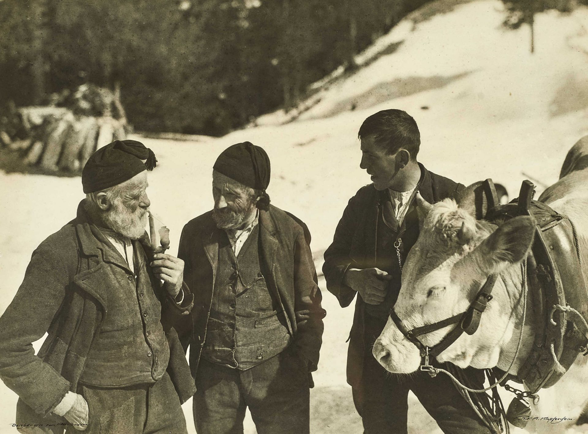 KLOPFENSTEIN, ARNOLD1896 Adelboden 1961Bergbauern von Adelboden.Silbergelatineabzug,sig. u.r.,