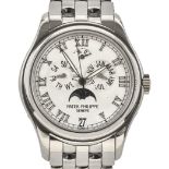 PATEK PHILIPPEGentleman's wristwatch "Annual Calendar".Manufacturer/Manufaktur: Patek Philippe,