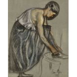 BILLE, EDMONDValangin 1878 - 1959 SierreJunge Frau beim Binden der Schnürsenkel.Farbstift und
