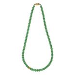 SMARAGD-COLLIERSchlichtes Verlauf-Collier aus 115 kolumbianischen Smaragd-Rondellen von je ca. ø 5-7