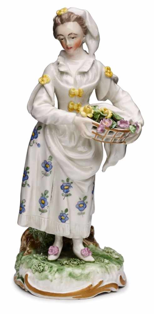 Blumenverkäuferin / "Frühling",Frankenthal 1762-'94. Standfigur in Kleid u. Haube, m. beiden