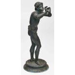 Bronze "Faun" nach antikem römischemVorbild, 19. Jh. Grün patiniert. Stehende Figur auf rd.