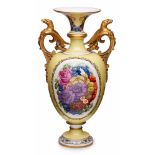 Gr. Vase mit Adler-Henkeln,KPM Berlin um 1915. Bauchige Amphore m. schlankem Hals u. weit