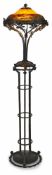 Hohe Stehlampe, Frankreich um 1930.Reliefiertes schmiedeeisernes Gestell m. plastischem wildem
