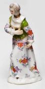 Miniatur-Flakon "Dame", Meissen 18. Jh.Dame in langem Rock, ein Bein vorangestellt, d. Arme z. Seite