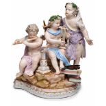 Allegorie auf die Musik, Meissen um 1890.Hoher Felssockel, darauf 3 Putti, teils m. Lorbeer-Kränzen,