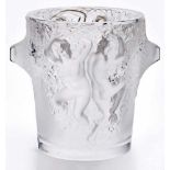 Sektkühler "Ganymède",Lalique Ende 20. Jh. Farbloses Glas, aussen mattiert. Zylindr. Korpus m.