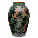 Amphoren-Vase "Efeu",Märkische Kunsttöpferei Hermsdorf um 1920. Heller Scherben, grün glasiert, m.