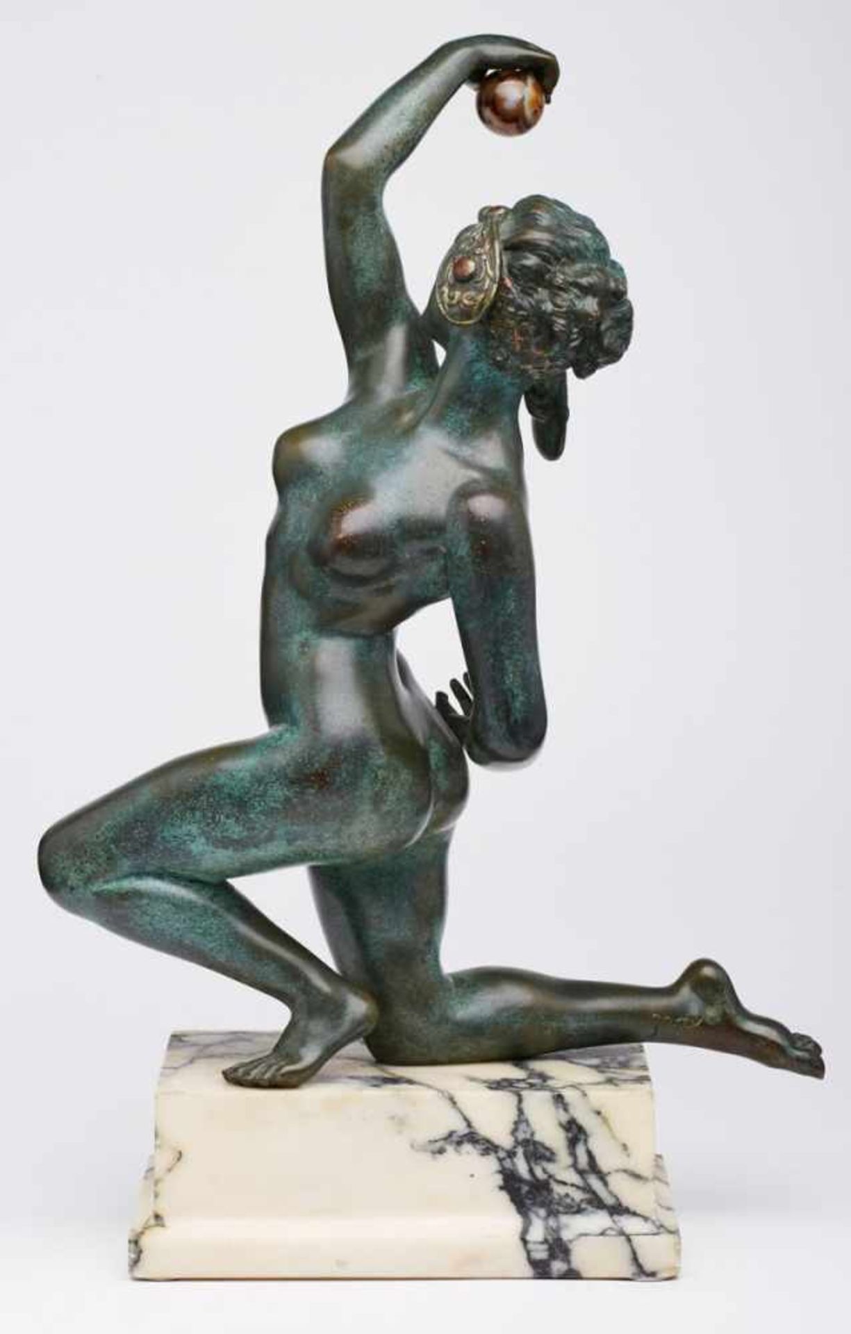 Bronze, Art-Deco, Affortunato Gory(Italien, 1895 - 1925) "Kniender Frauenakt". Grün patiniert. Figur - Bild 2 aus 2