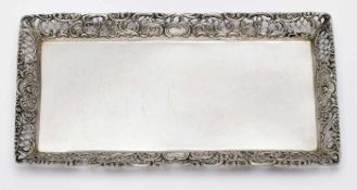Königskuchenplatte, Rokoko-Stil,Hanau 2. Hälfte 20. Jh. 800er Silber. Glatter, rechteckiger Spiegel,