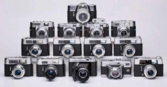 Gr. Konvolut von 14 versch. Kameras,Voigtländer um 1950-'60. Modelle: 2 x "Vito B", "Vito CL", "Vito