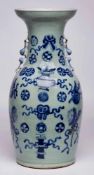 Gr. Vase, China wohl Kuang-Hsu (1875-1908).Porzellan m. Blaumalerei-Dekor. Amphore m. weit