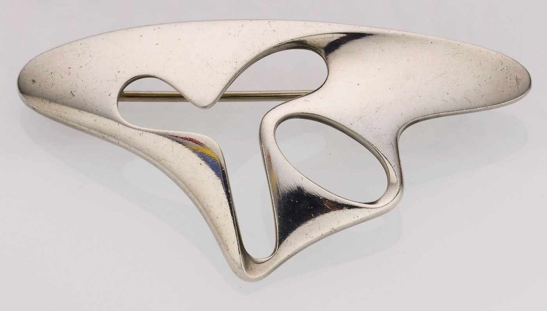 Brosche Entwurf Henning Koppel für Fa.Georg Jensen Kopenhagen, 1945 - 77. 925er Silber, Ausformung