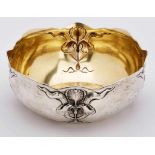 Schale mit Liliendekor, Jugendstil,Wilkens um 1900. 800er Silber, innen vergoldet. Händlerstempel "