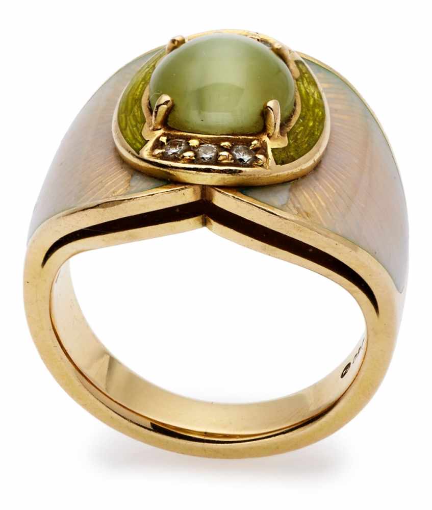 Katzenaugen-Chrysoberyll-Ring, Entw.: Jens Uwe Zimmermann für Otto Klein, Hanau.18 kt GG, besetzt